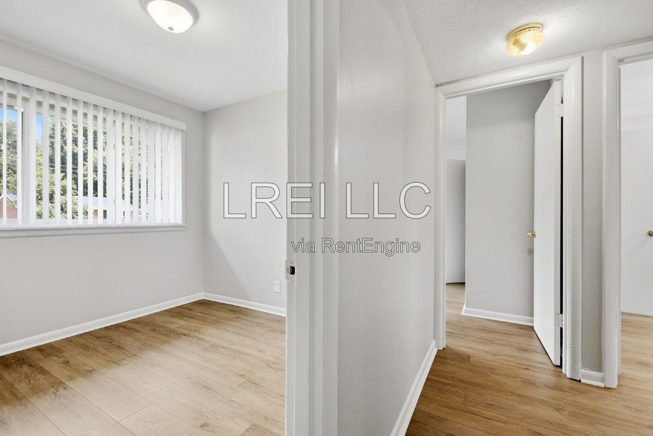 5202 Rural Way - Photo 3 of 13