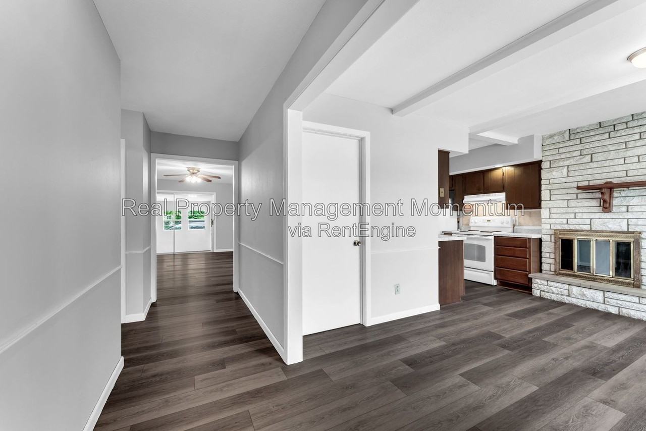 2105 S Barcliff Ave - Photo 5 of 22