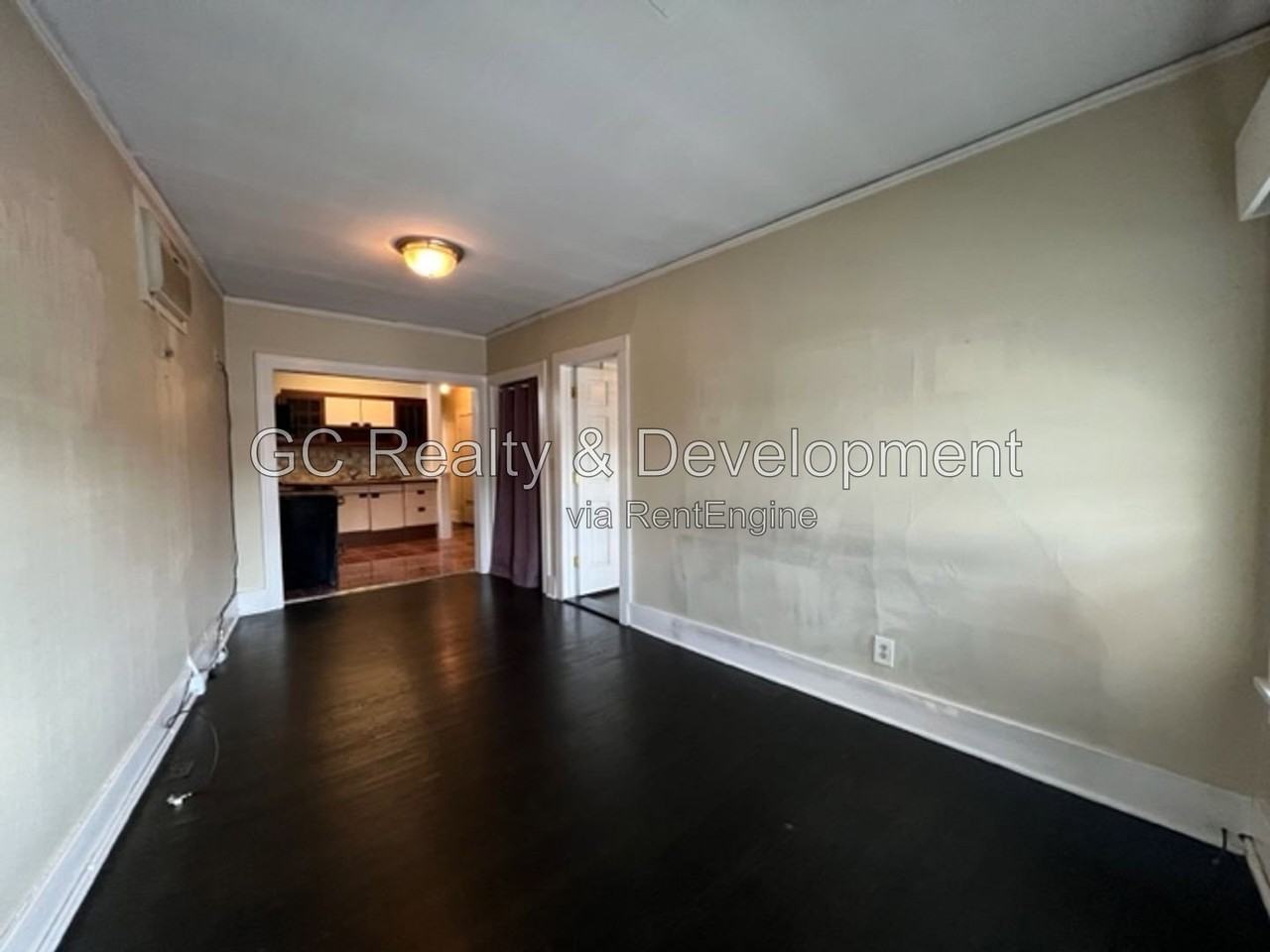 534 Crescent Blvd - Photo 3 of 16