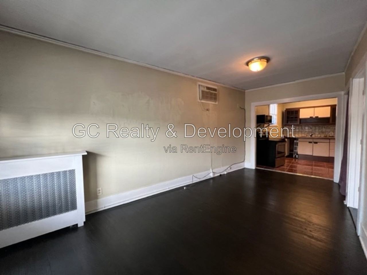 534 Crescent Blvd - Photo 4 of 16