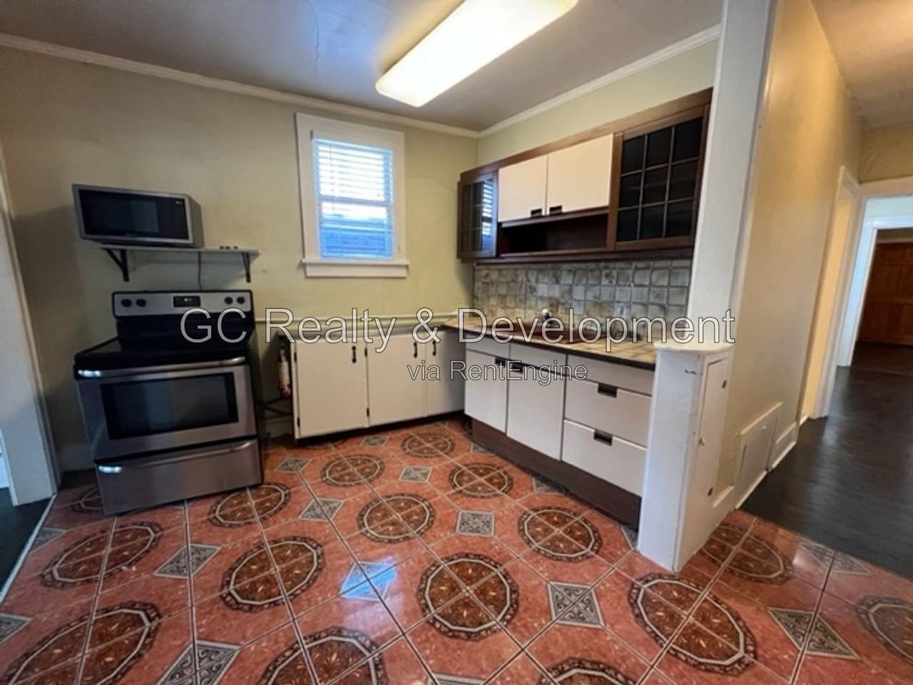 534 Crescent Blvd - Photo 5 of 16