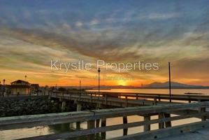 featured image of 135 W F St