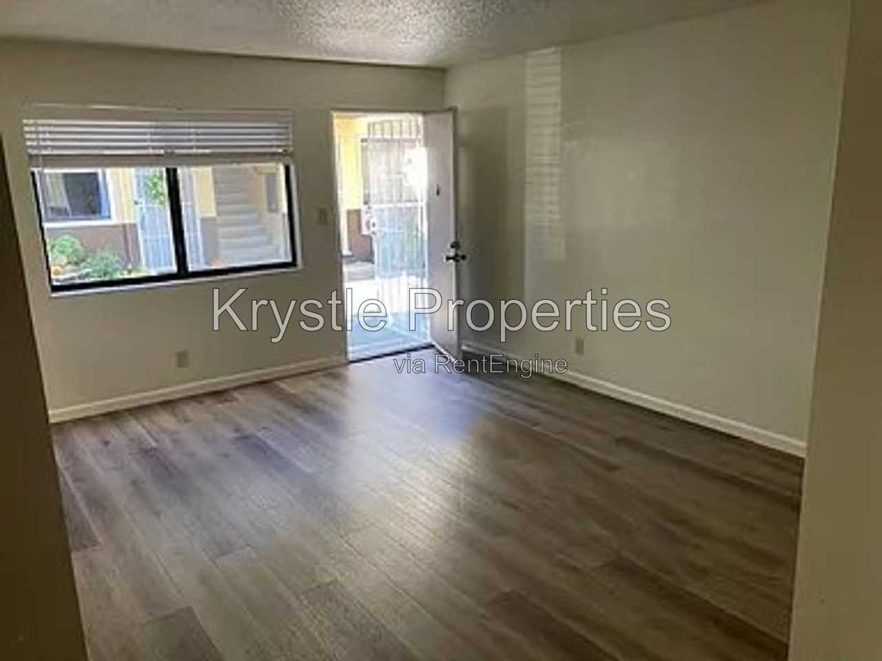 135 W F St - Photo 3 of 11