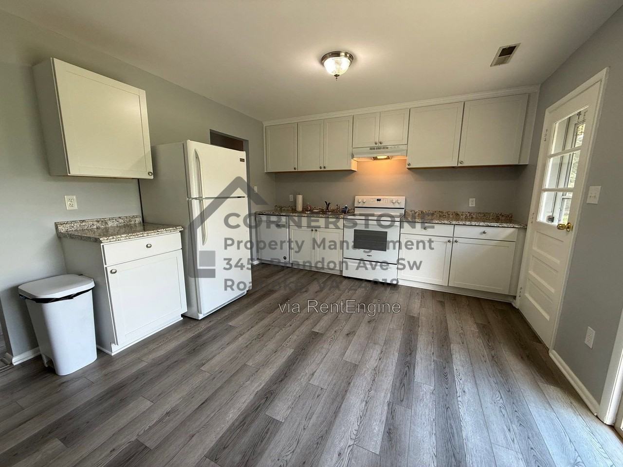1446 Antrim St - Photo 4 of 16