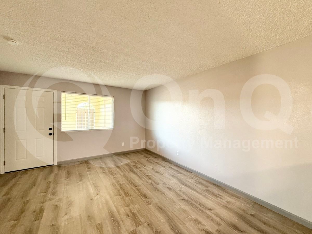 830 S Dobson Rd #46 - Photo 5 of 17