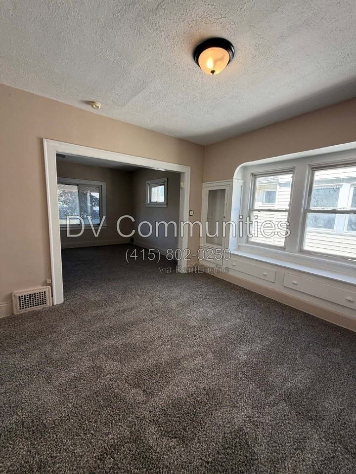 8301 Garfield Blvd - Photo 4 of 17