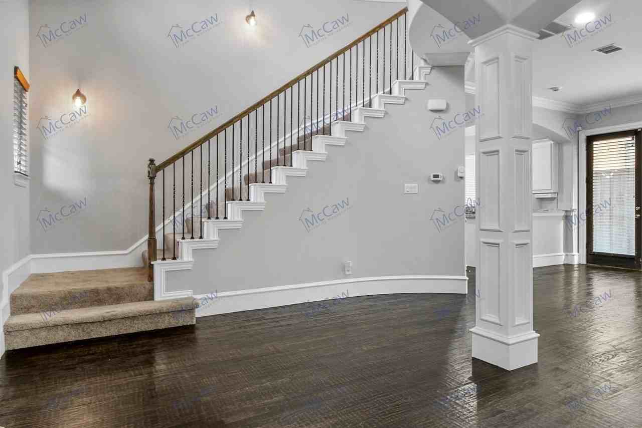 857 N Glasgow Dr #B - Photo 7 of 19