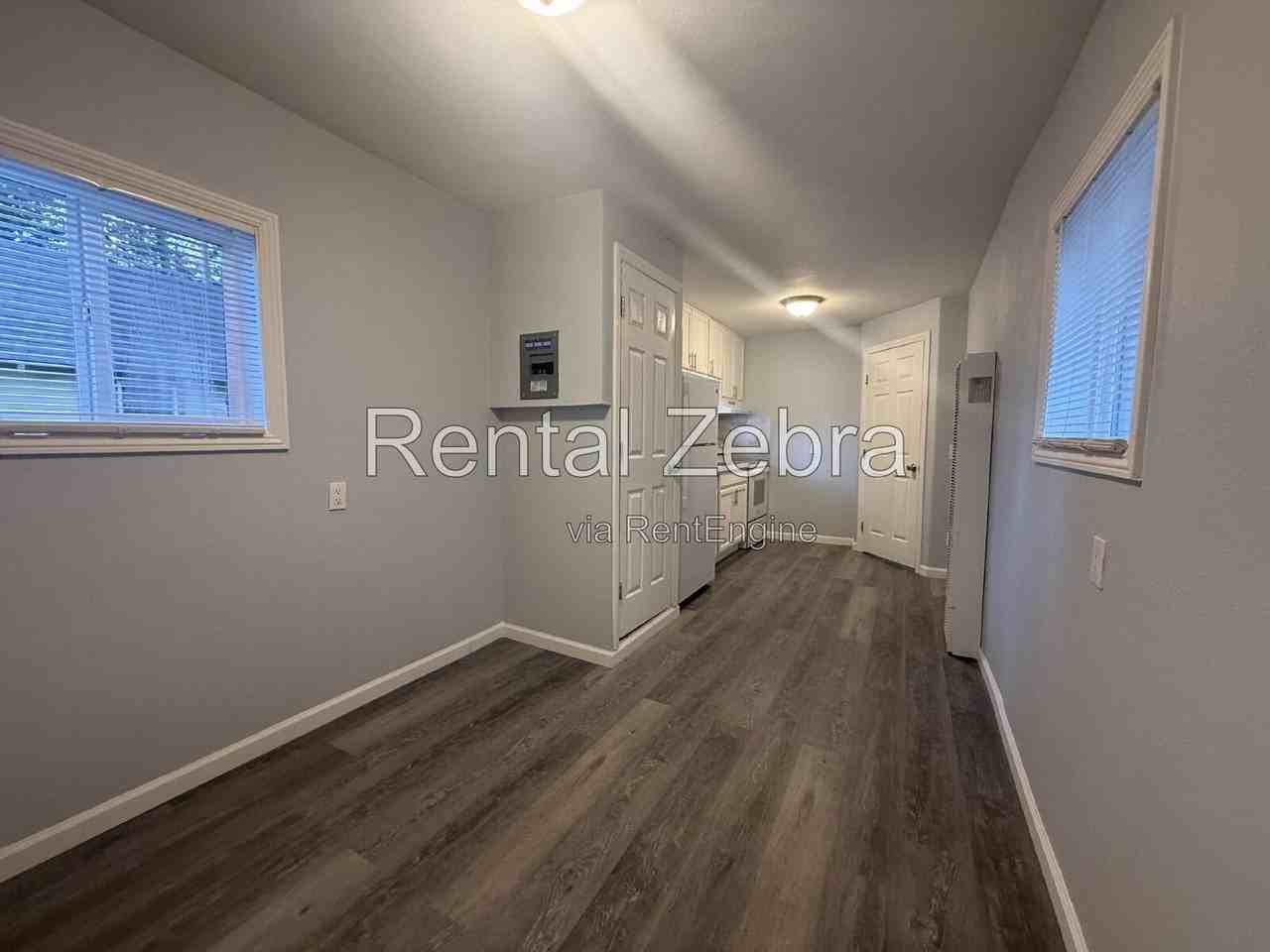 8301 Trout Ave #9 - Photo 5 of 16
