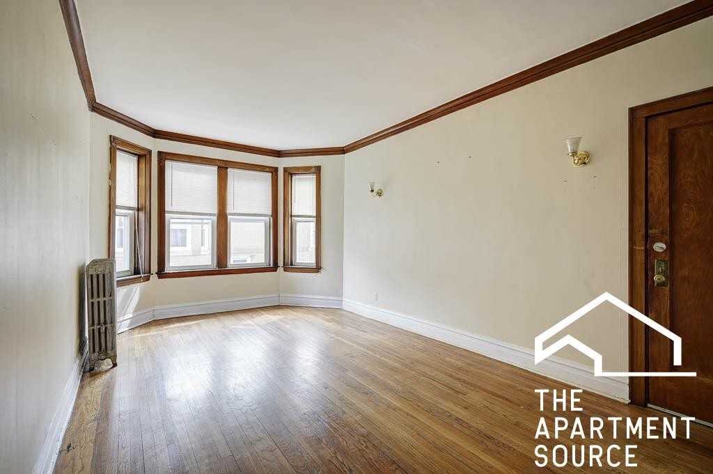 4830 W Addison St #2S - Photo 5 of 10