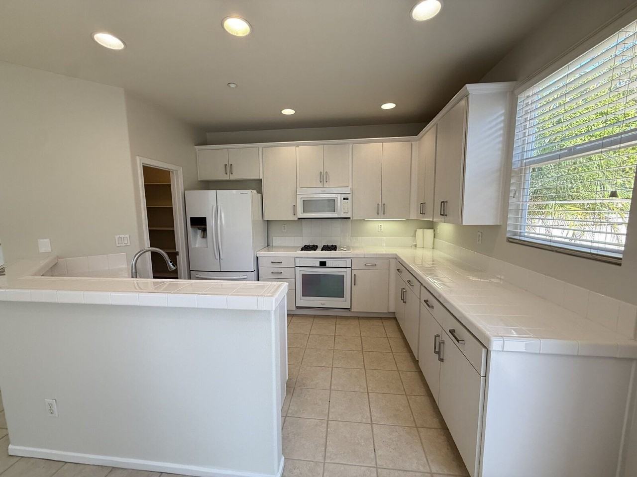 6446 Alexandri Cir - Photo 6 of 35