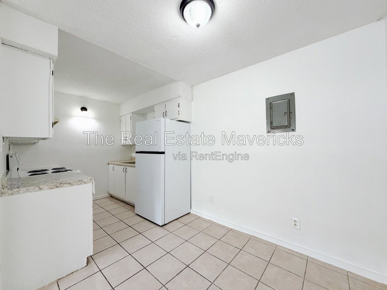 925 Shallowford Rd #19 - Photo 7 of 21
