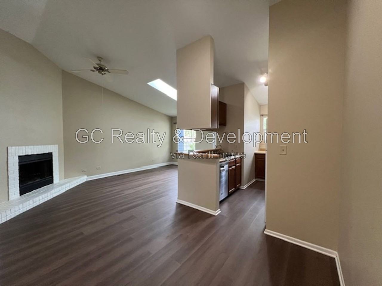 651 Pleasant Pl - Photo 3 of 20