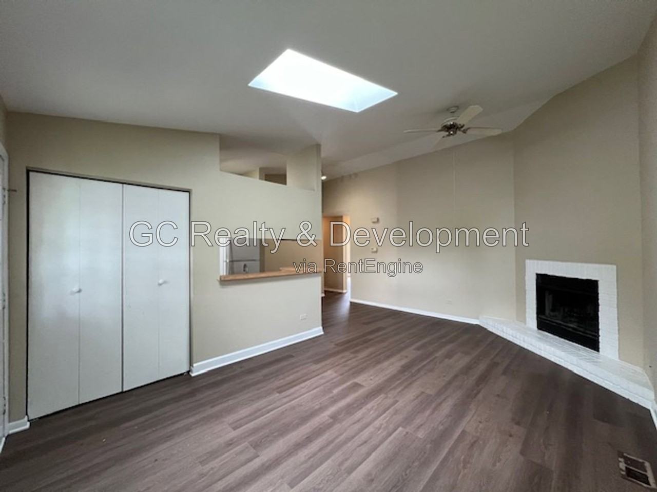 651 Pleasant Pl - Photo 5 of 20