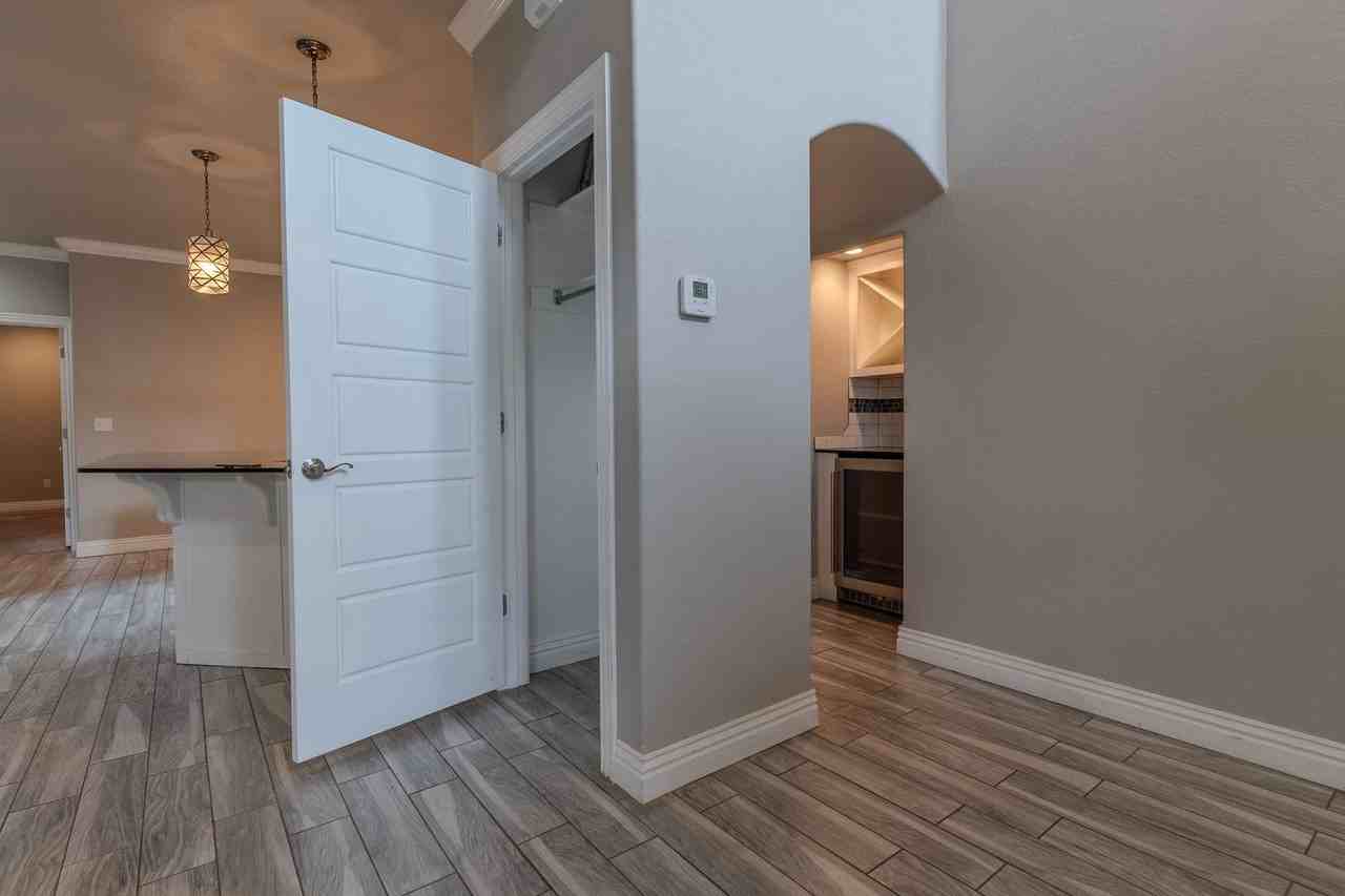 545 N Salem Rd - Photo 6 of 30