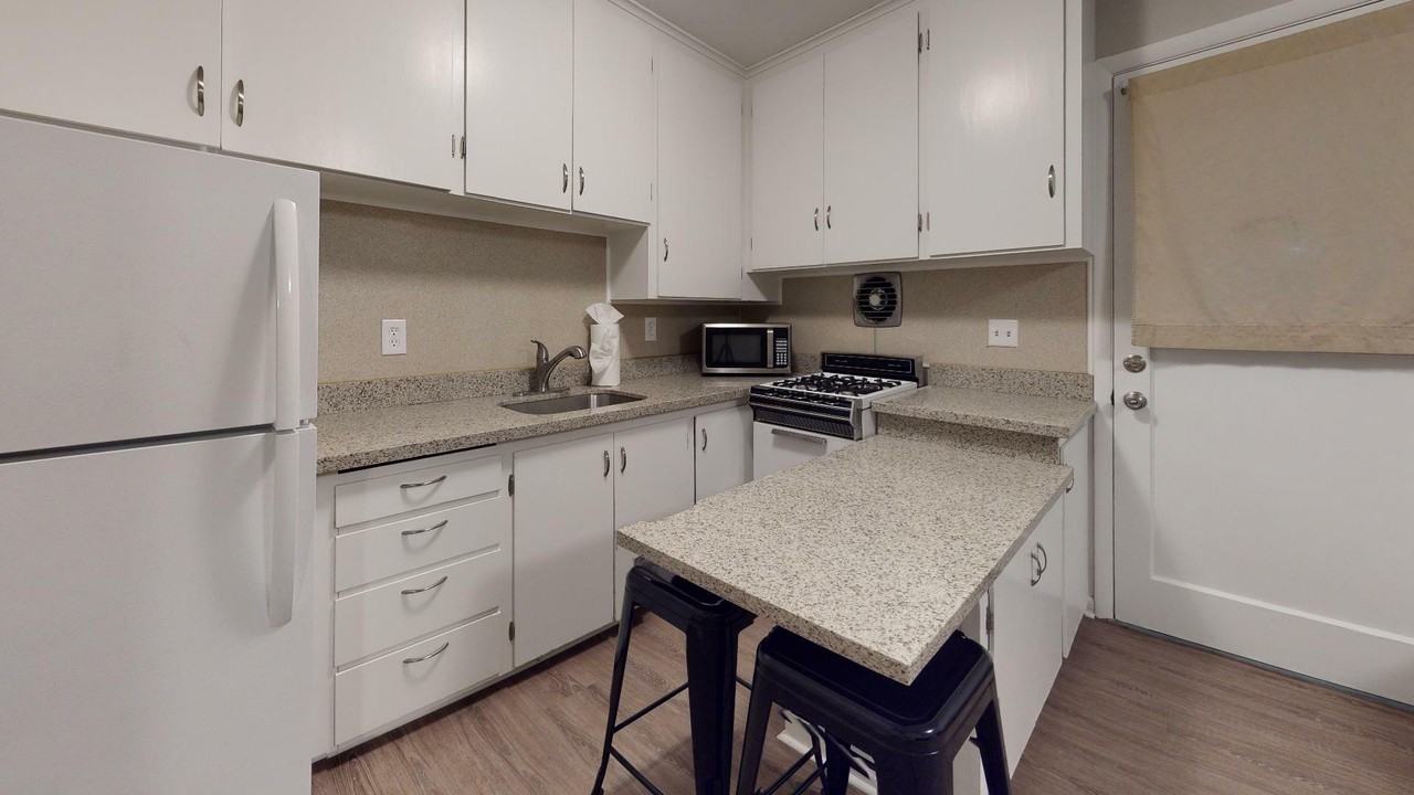 509 Avenue C #1 - Photo 2 of 11