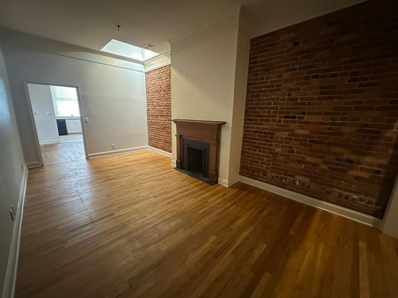587 Cherry St #4 - Photo 4 of 13