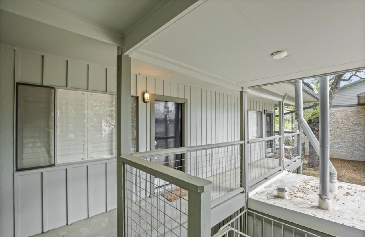2303 E Side Dr #219