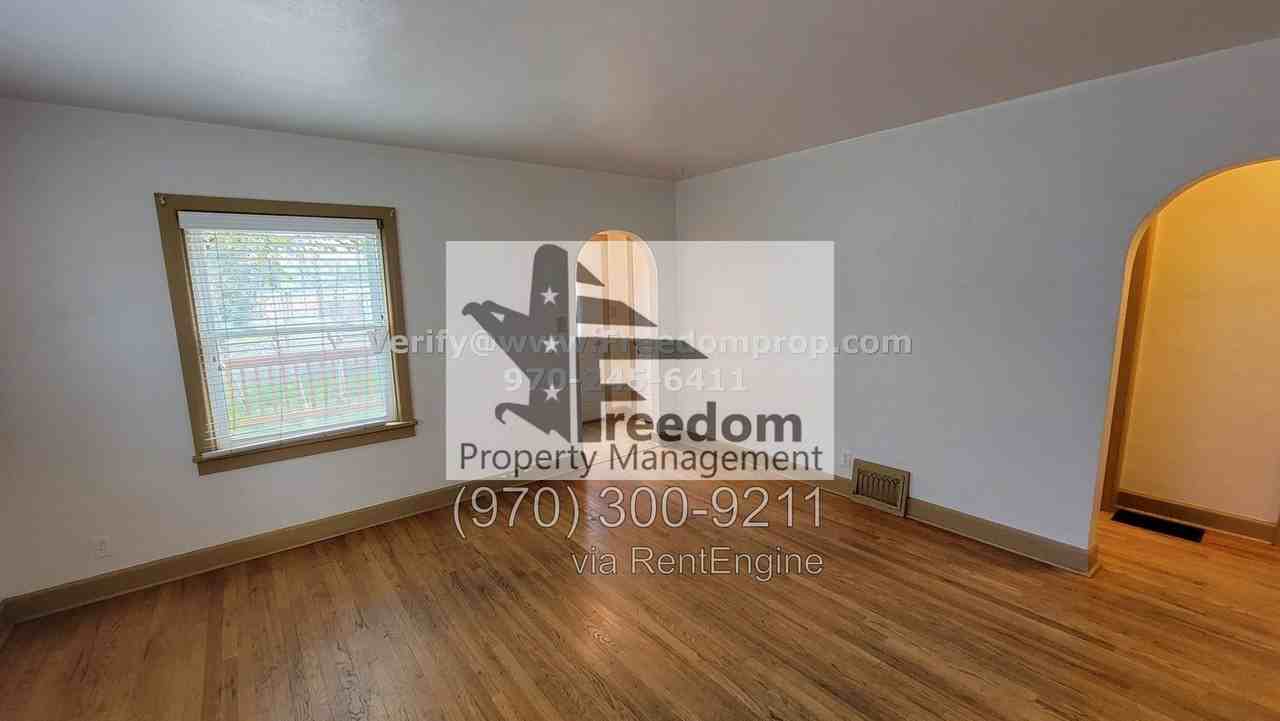 1540 Main St - Photo 2 of 8