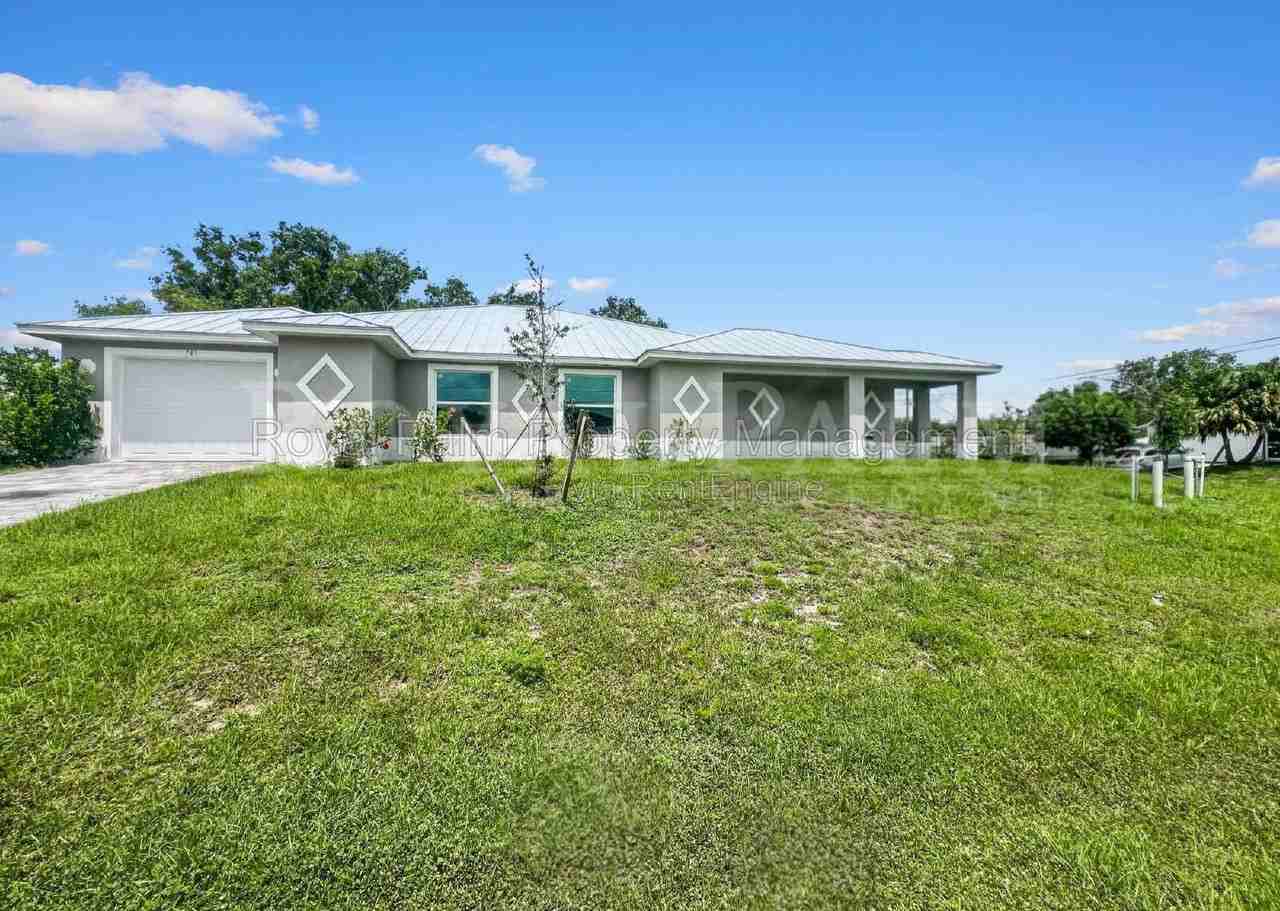 745 Harry Ave S - Photo 3 of 41
