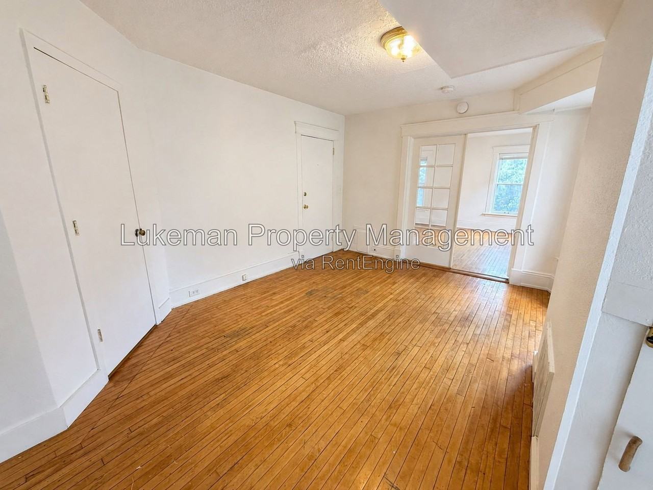301 Douglas Ave #4 - Photo 2 of 7