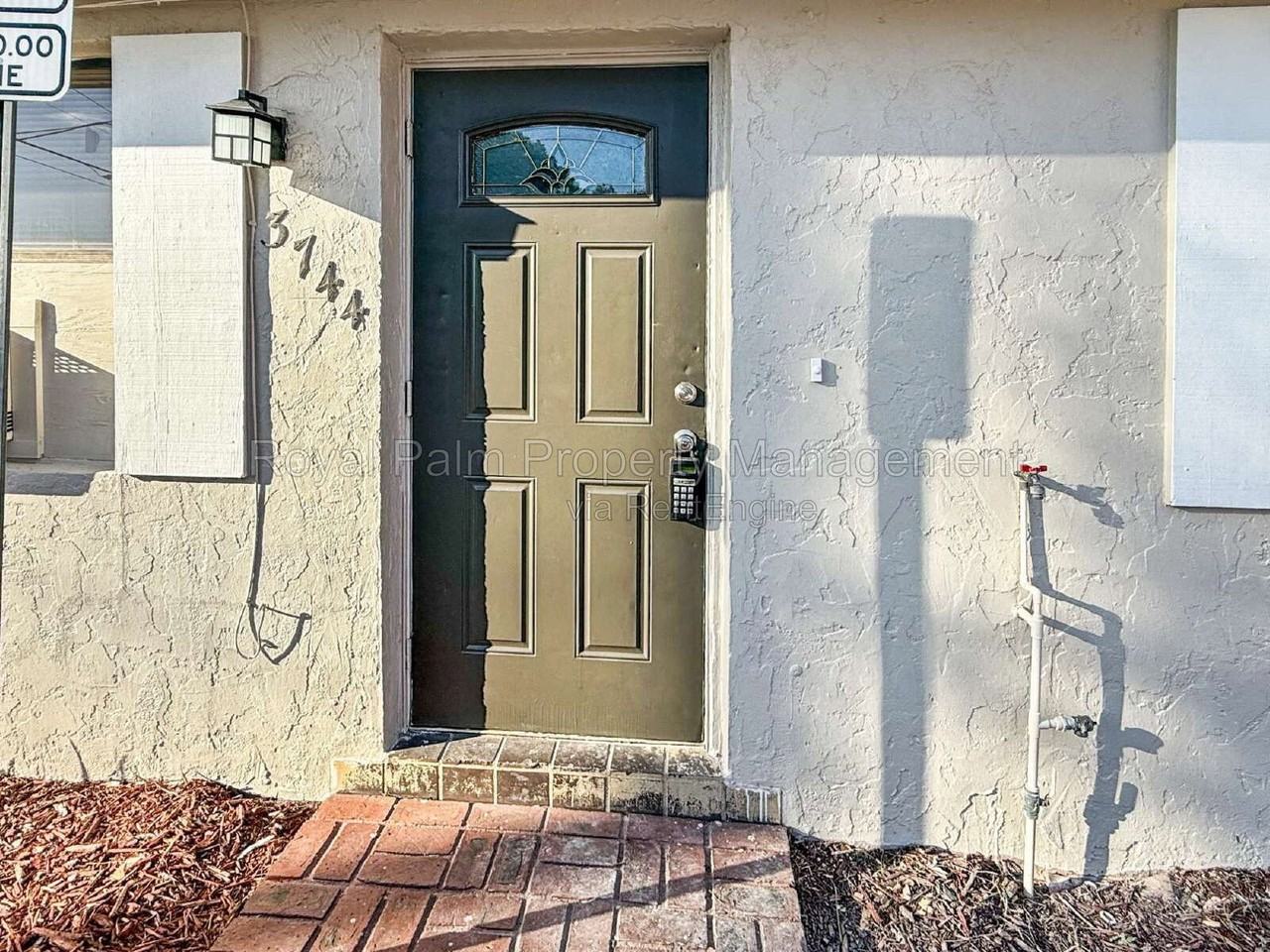3744 Estelle St - Photo 6 of 32