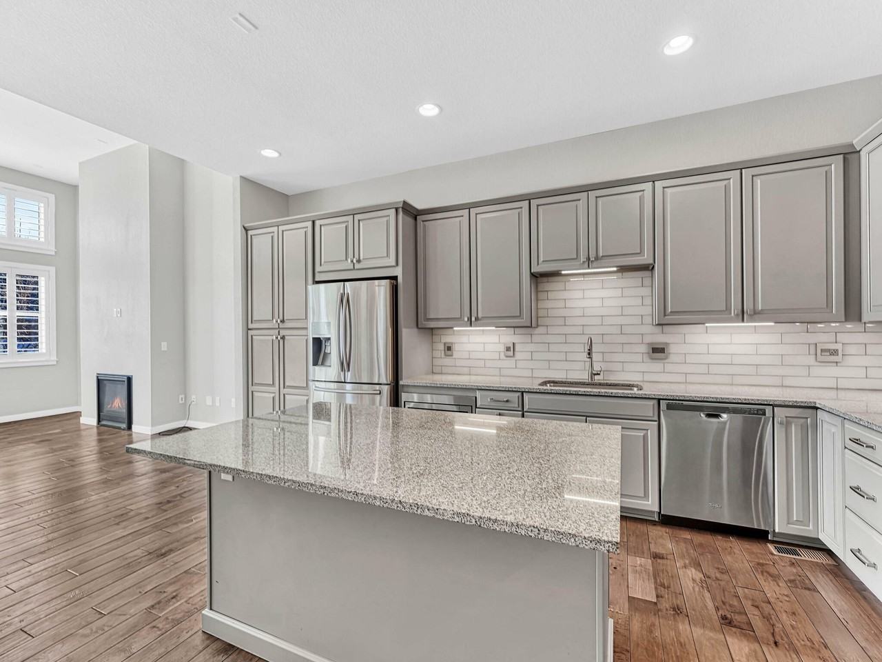 10062 Belvedere Cir - Photo 5 of 35