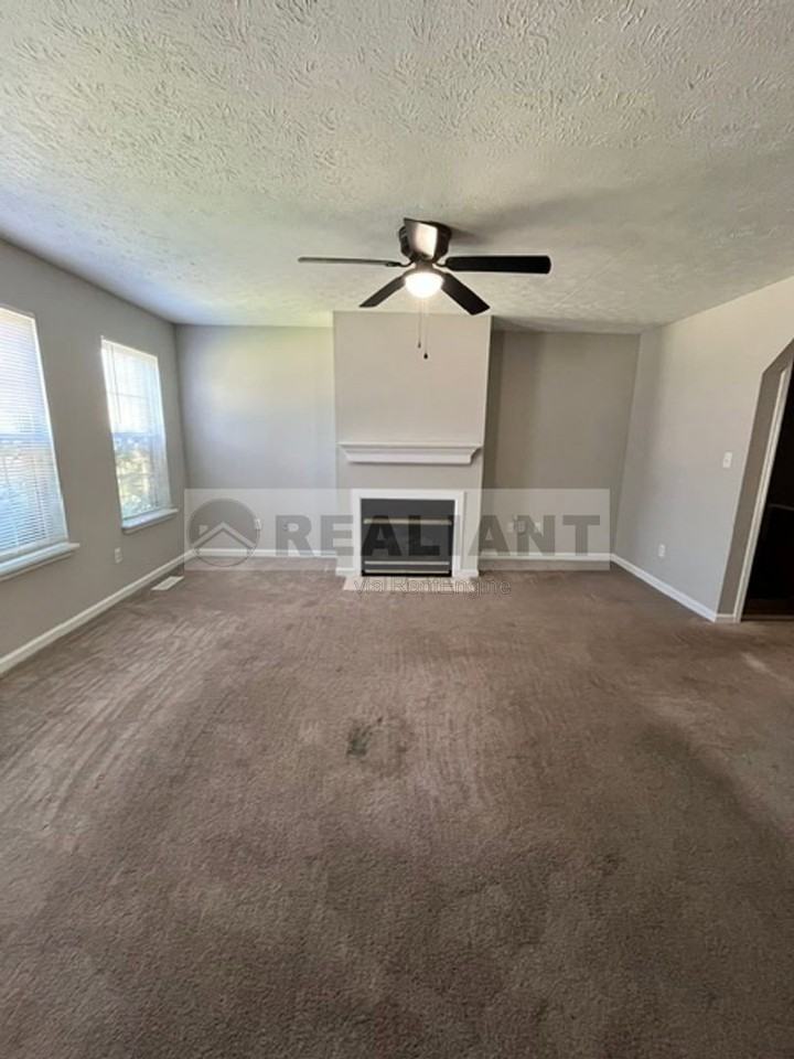 3851 Sugar Creek Dr - Photo 2 of 15