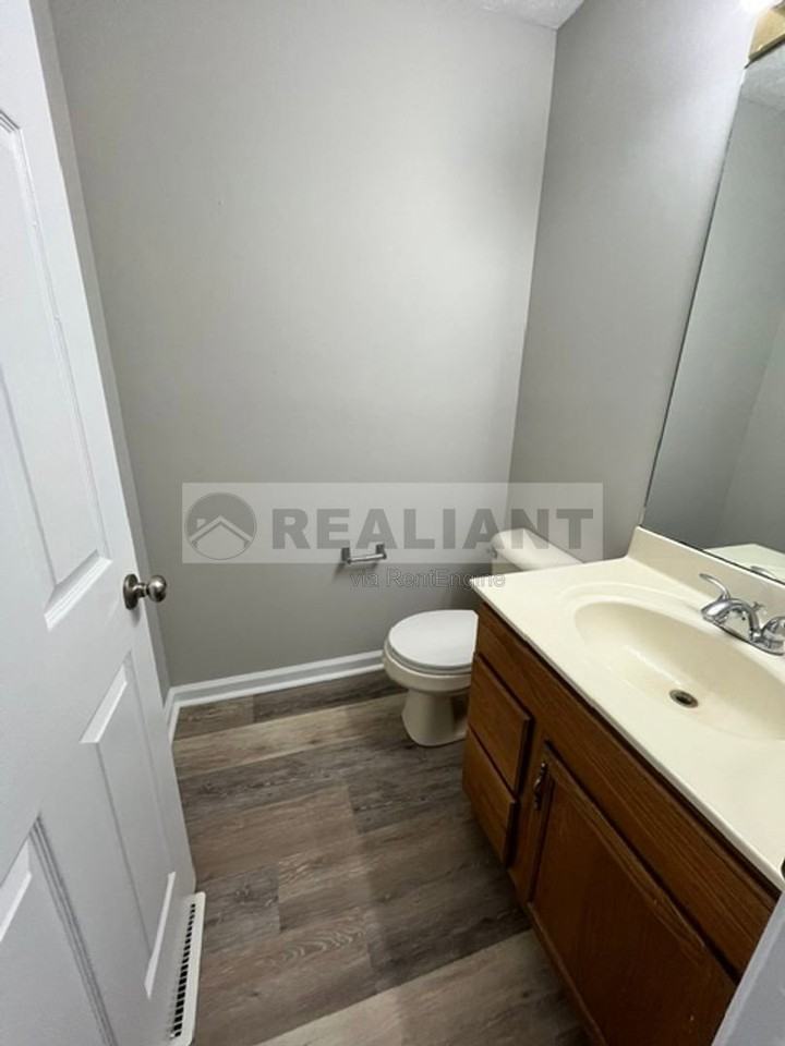 3851 Sugar Creek Dr - Photo 4 of 15