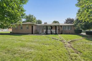 featured image of 10 Buckeye Blvd