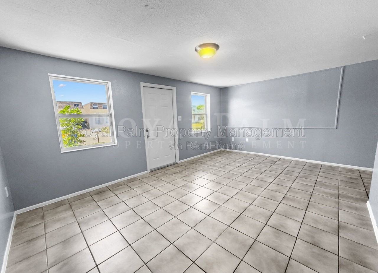 6617 Warwick Cir - Photo 7 of 35