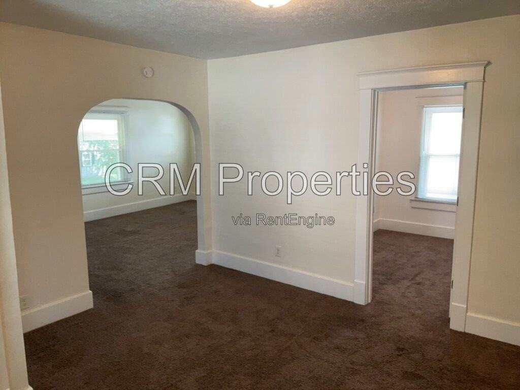 837 S Armstrong St #2 - Photo 3 of 25