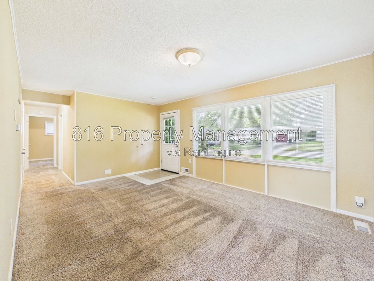 7702 E 112th Ter - Photo 2 of 28