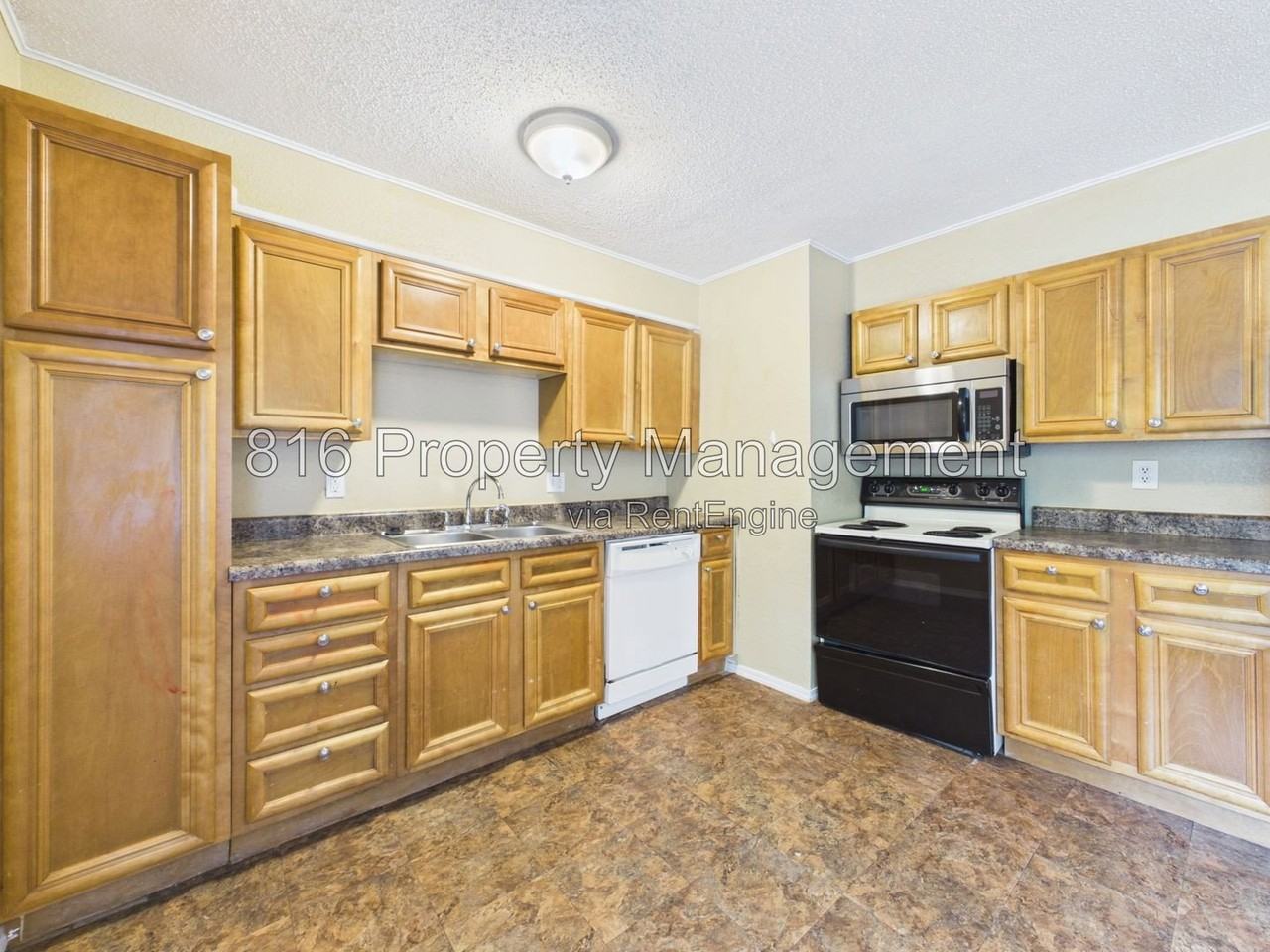 7702 E 112th Ter - Photo 7 of 28