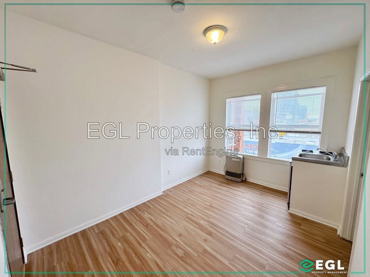 445 S Western Ave #229 - Photo 2 of 7