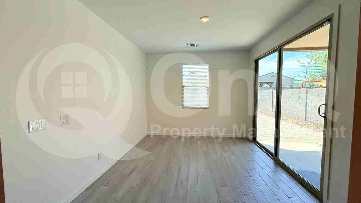 5537 W Jackalope Ln - Photo 5 of 31