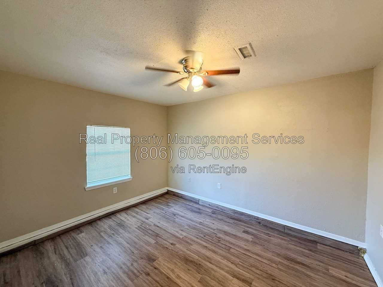 5422 35th St - Photo 5 of 11
