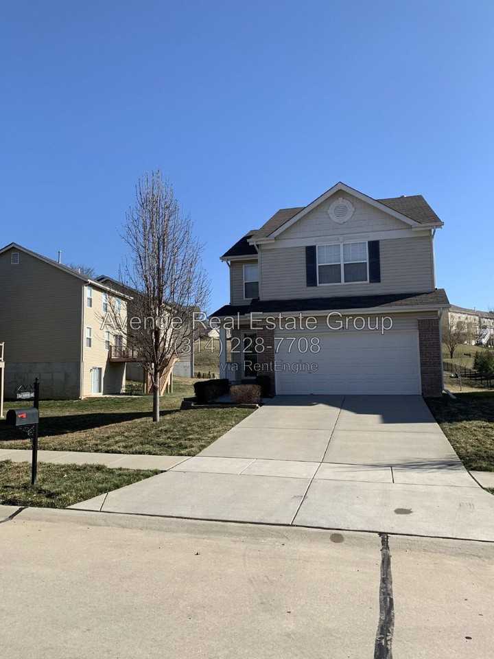554 Parkgate Dr - Photo 2 of 34