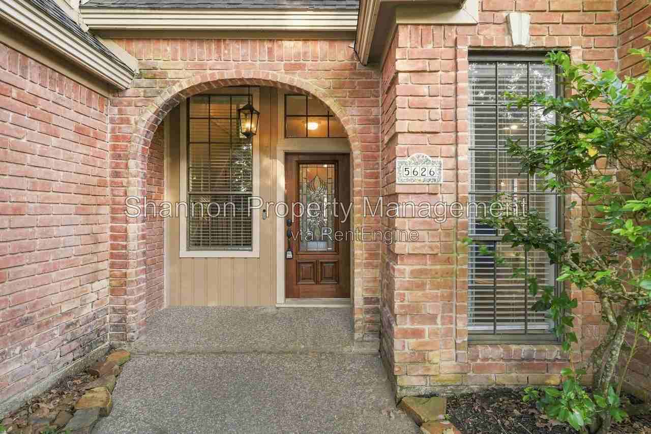 5626 Spring Lodge Dr - Photo 4 of 39