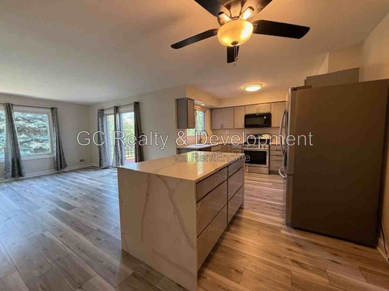 280 Paddock Cir - Photo 5 of 24