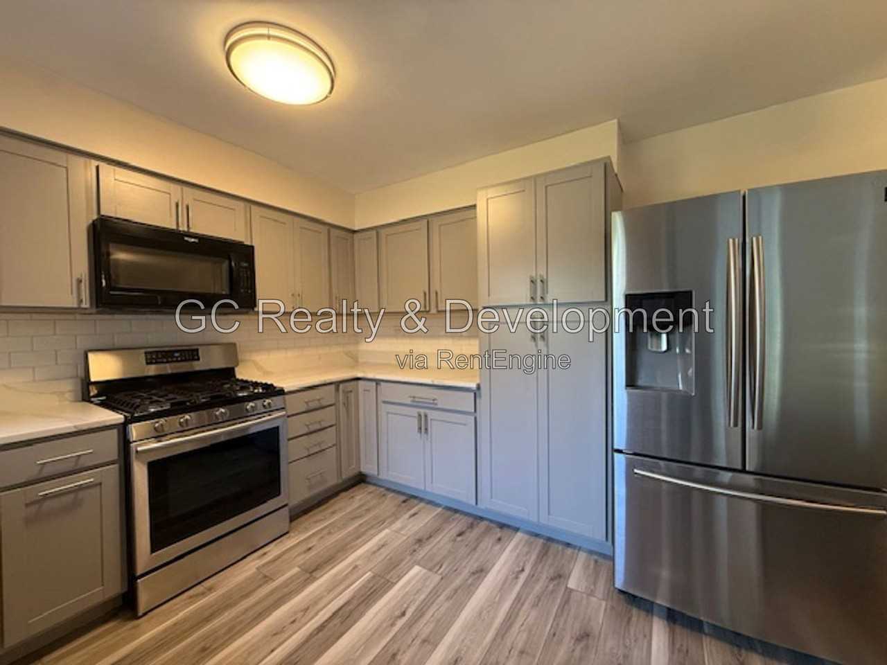 280 Paddock Cir - Photo 6 of 24