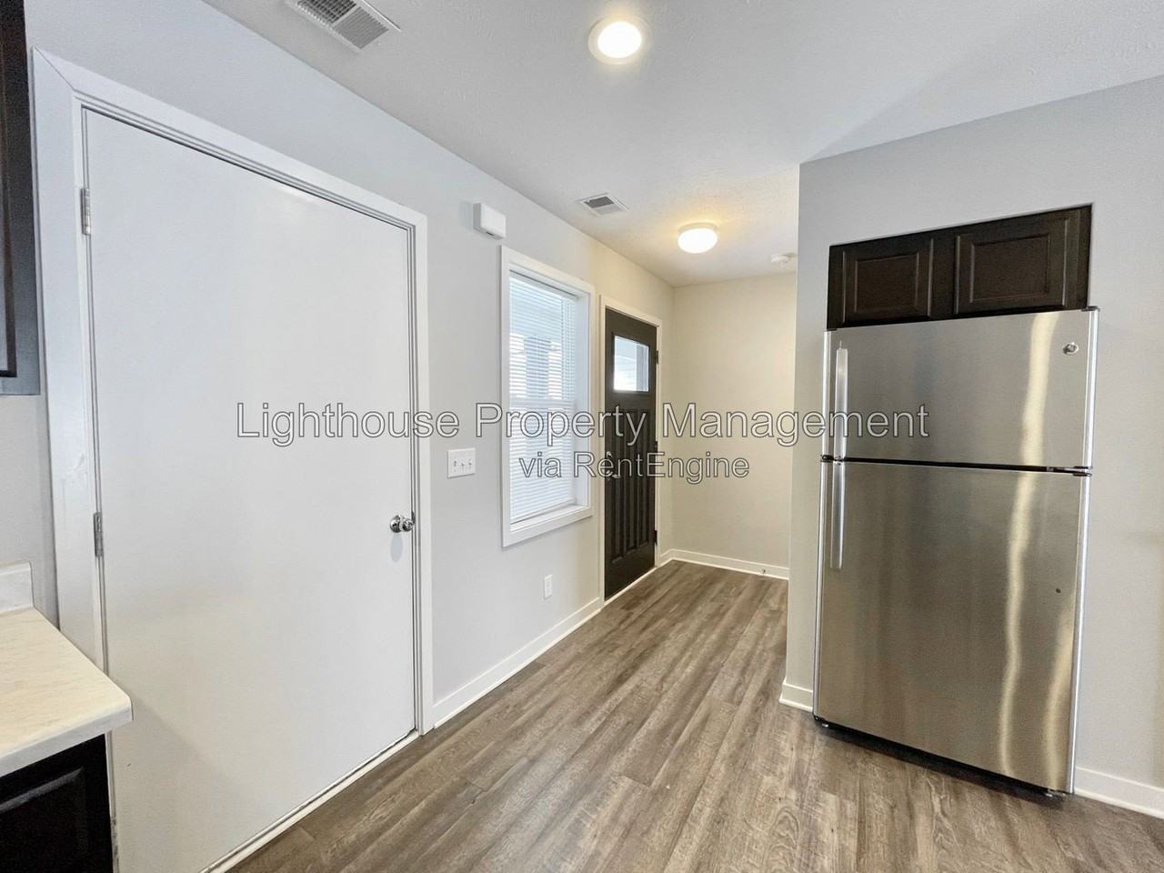 303 Baldwin St #B1 - Photo 2 of 32