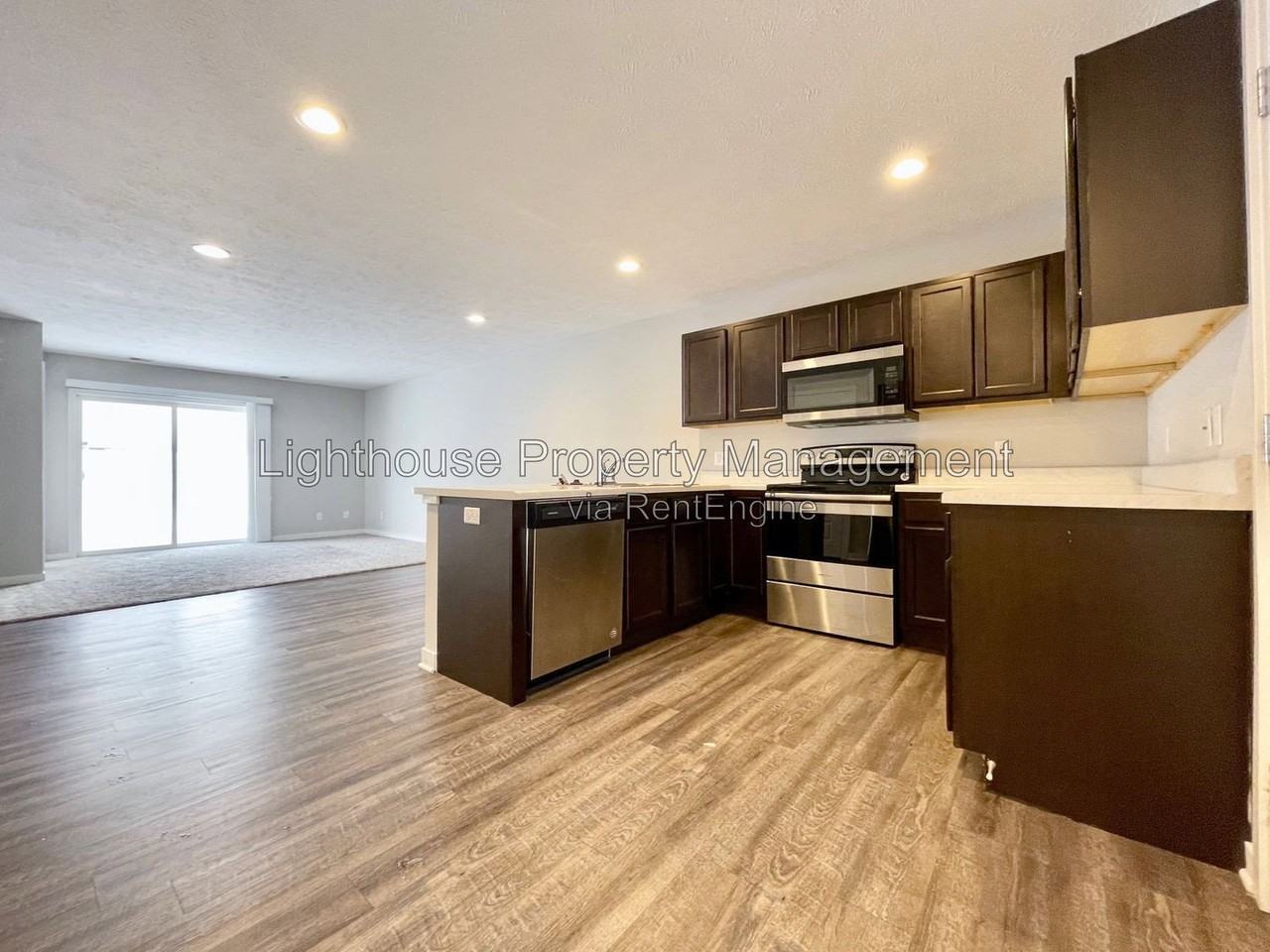 303 Baldwin St #B1 - Photo 3 of 32