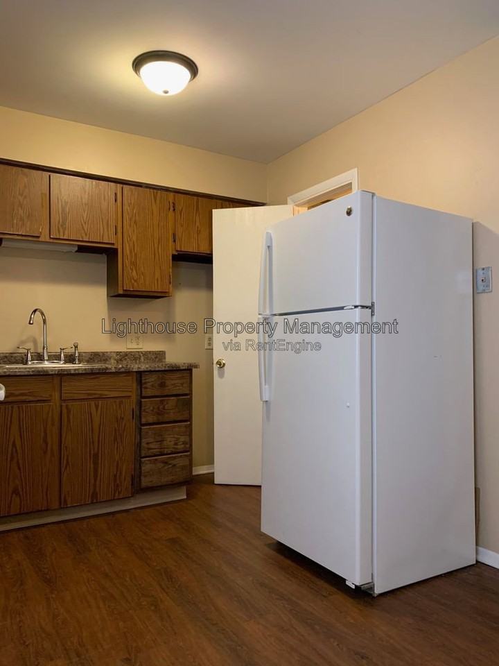 863 Lincoln Ave #8 - Photo 4 of 22