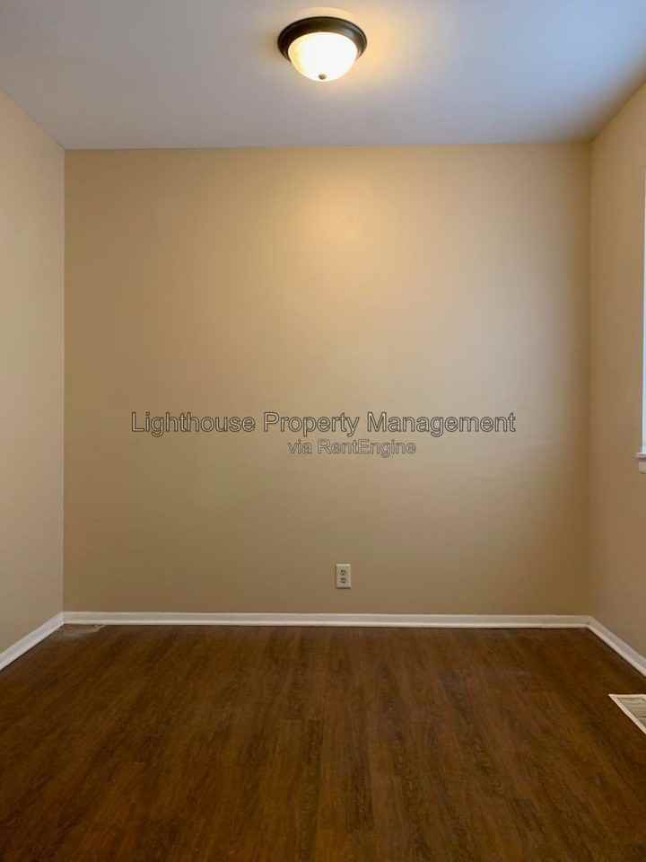 863 Lincoln Ave #8 - Photo 5 of 22