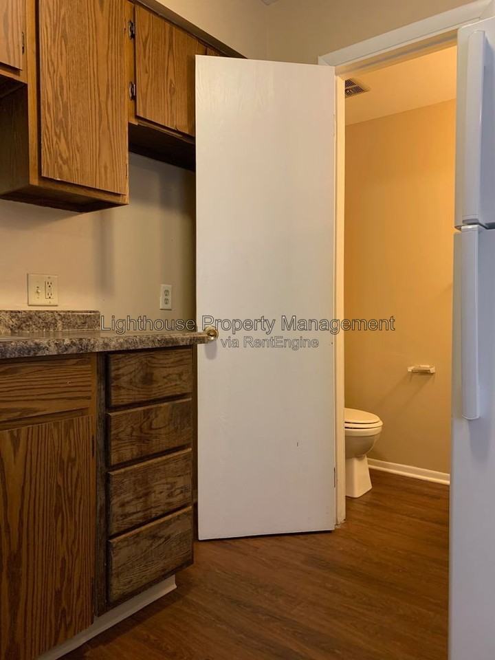 863 Lincoln Ave #8 - Photo 7 of 22