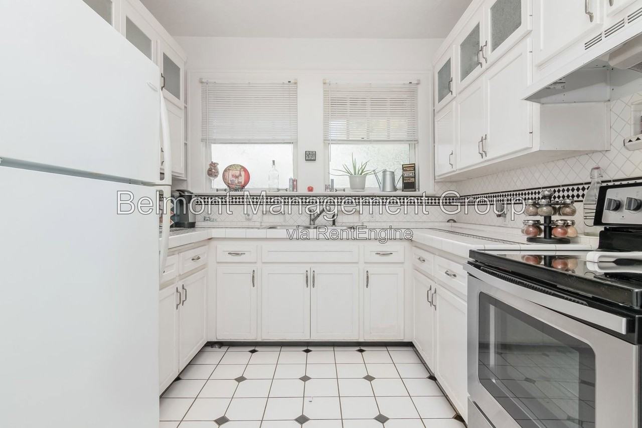 430 Cathcart Ave #3 - Photo 4 of 7