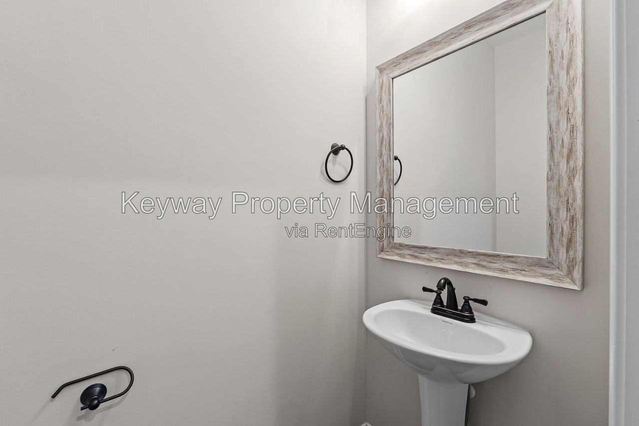 904 Sandpiper Xing - Photo 5 of 28