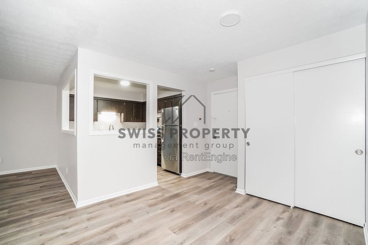 4577 Olentangy River Rd #G6 - Photo 7 of 50