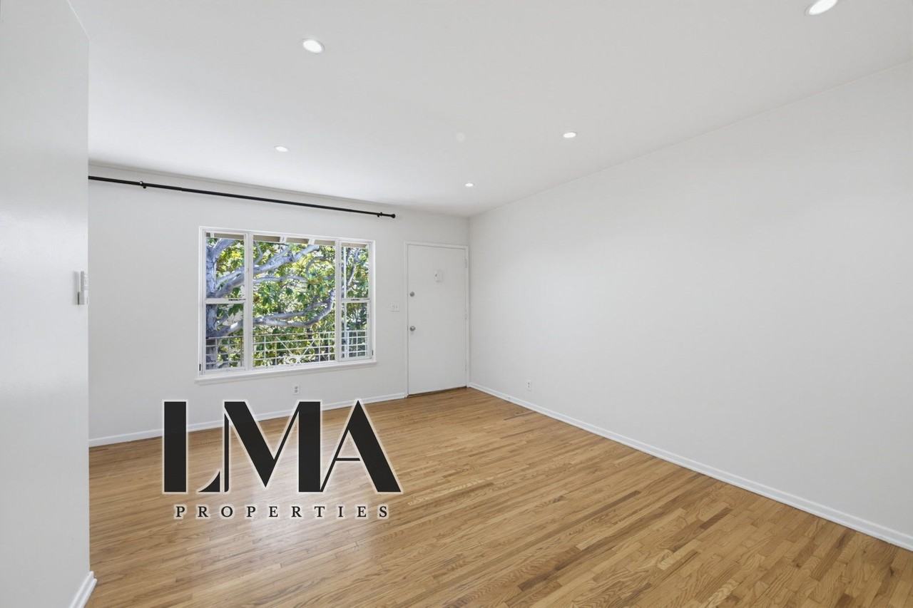 1453 Butler Ave #3 - Photo 4 of 19