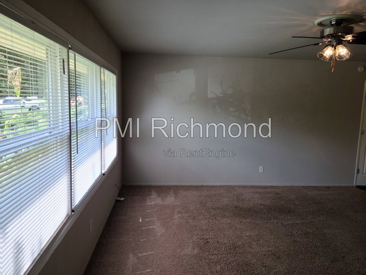 9604 Stoneridge Ln - Photo 3 of 20